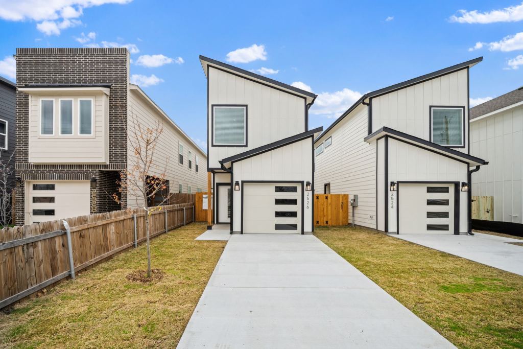 2526 Peabody, Dallas, TX 75215 — photo 1