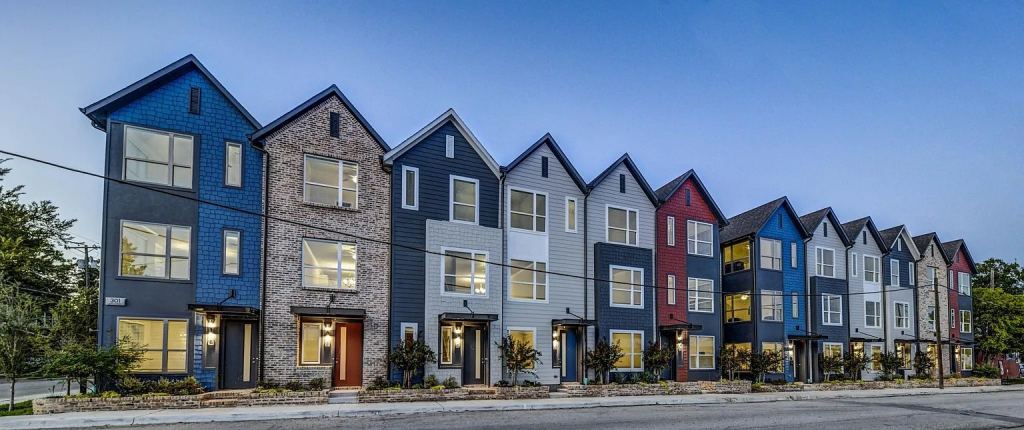 301 E Lamar Street 10, McKinney, TX 75069 — photo 1