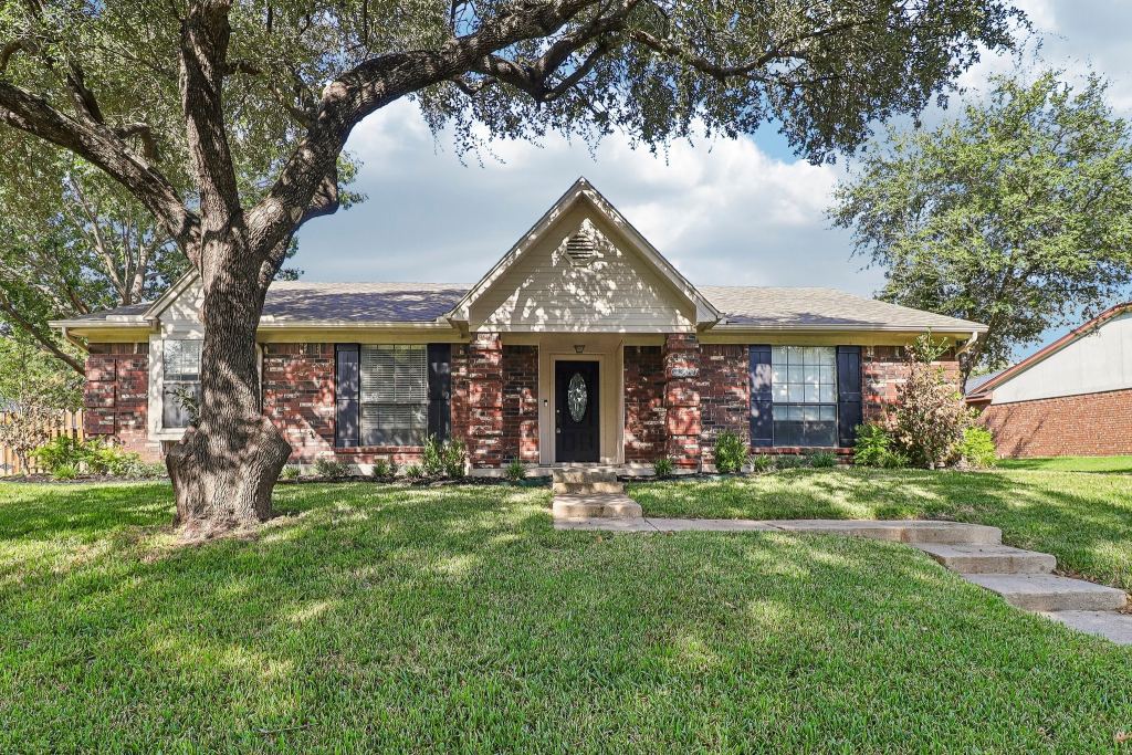 7305 Elizabeth Place, Plano, TX 75025 — photo 1