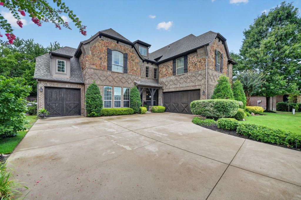 1200 Madera Drive, Burleson, TX 76028 — photo 1