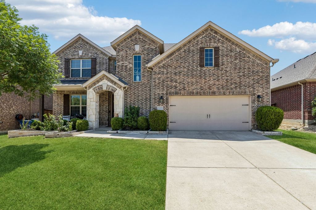 1305 Grapevine Cove, McKinney, TX 75071 — photo 1