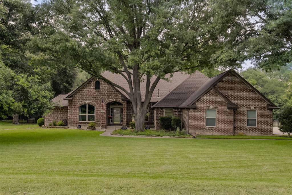 515 Seneca Drive, Waxahachie, TX 75165 — photo 1