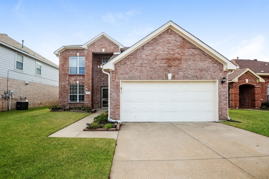 4713 Palm Ridge Drive, Fort Worth, TX 76133 — photo 1