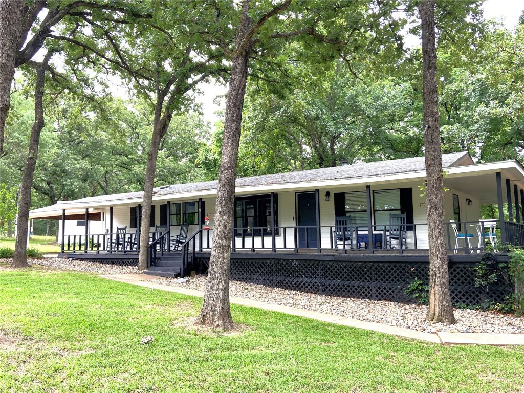 184 Beachwood Drive, Mabank, TX 75156 — photo 1