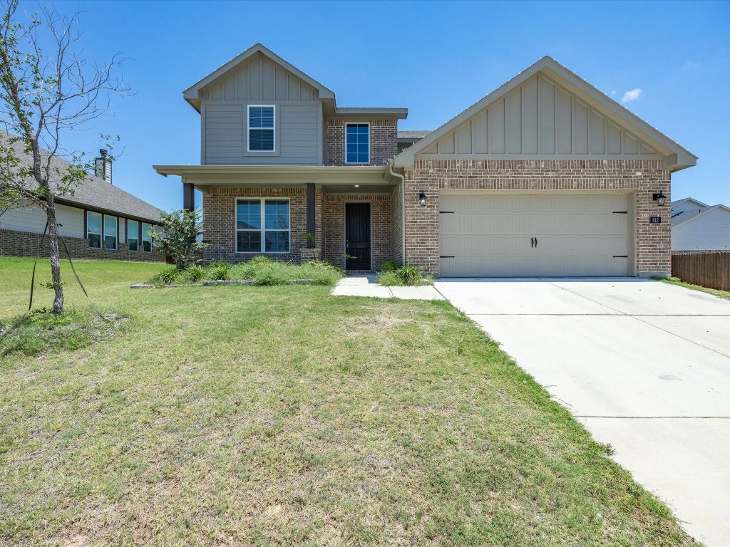 812 Taliaferro Trail, Springtown, TX 76082 — photo 1