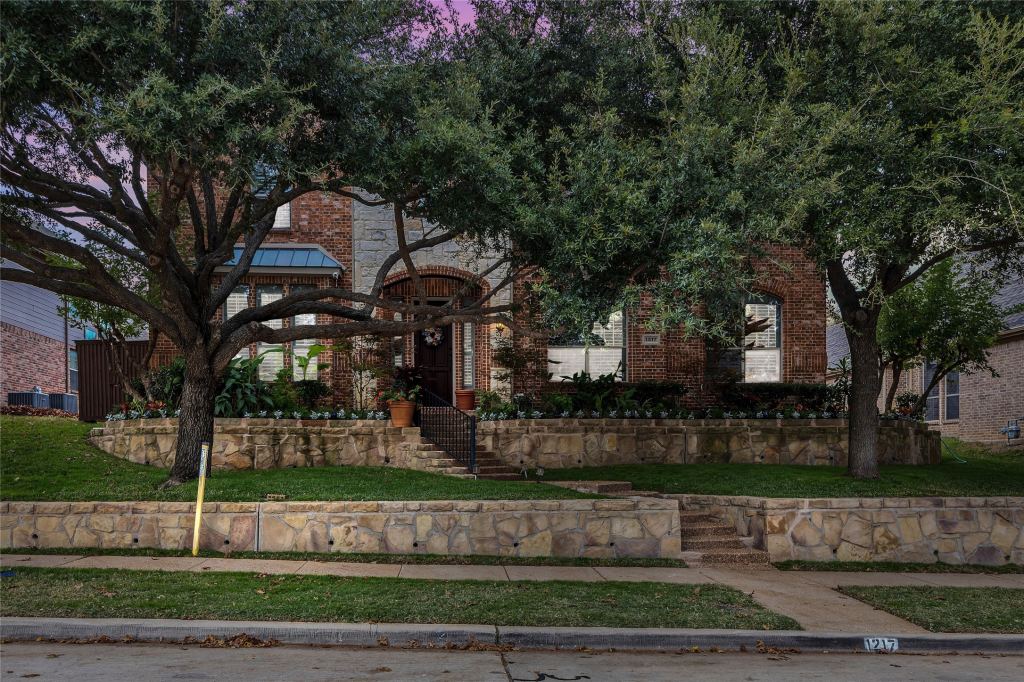 1217 Wynne Drive, Garland, TX 75044 — photo 1
