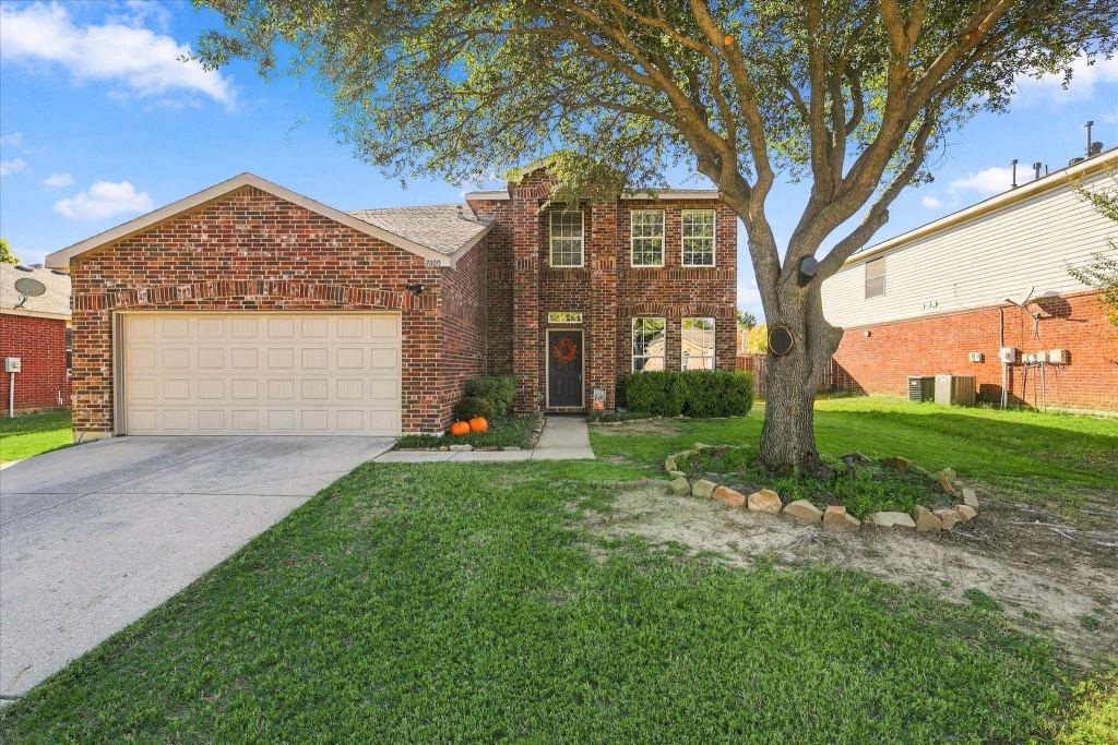7800 Swan Park Drive, Denton, TX 76210 — photo 1