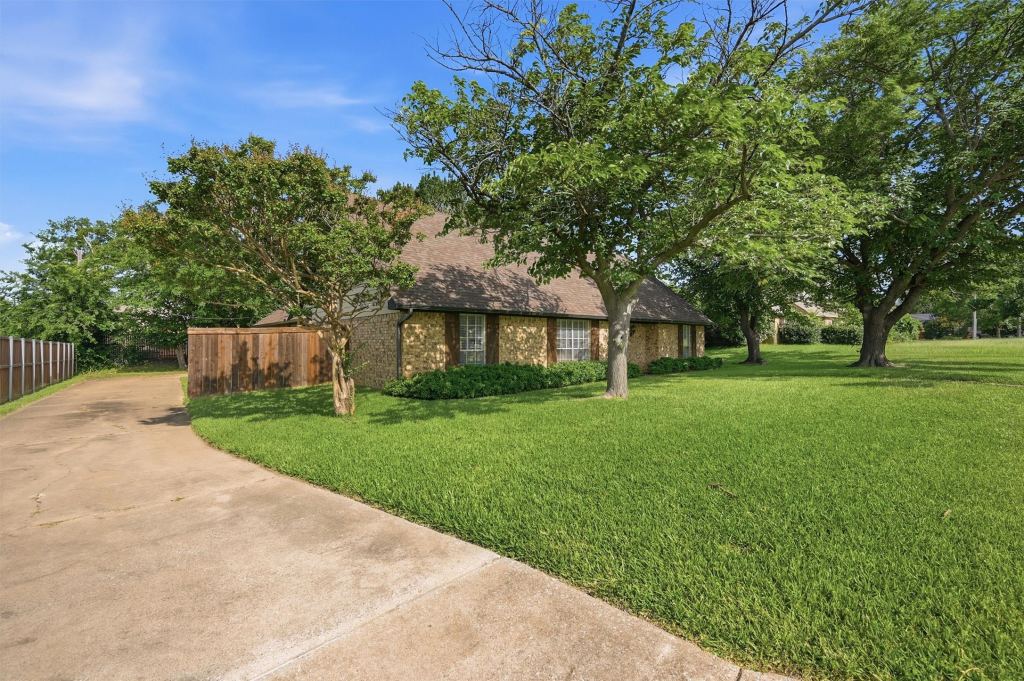 720 Blanton Drive, Sherman, TX 75092 — photo 1