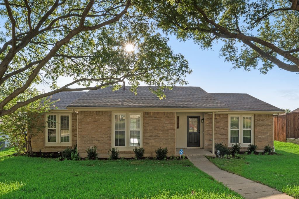 3711 Grasmere Drive, Carrollton, TX 75007 — photo 1