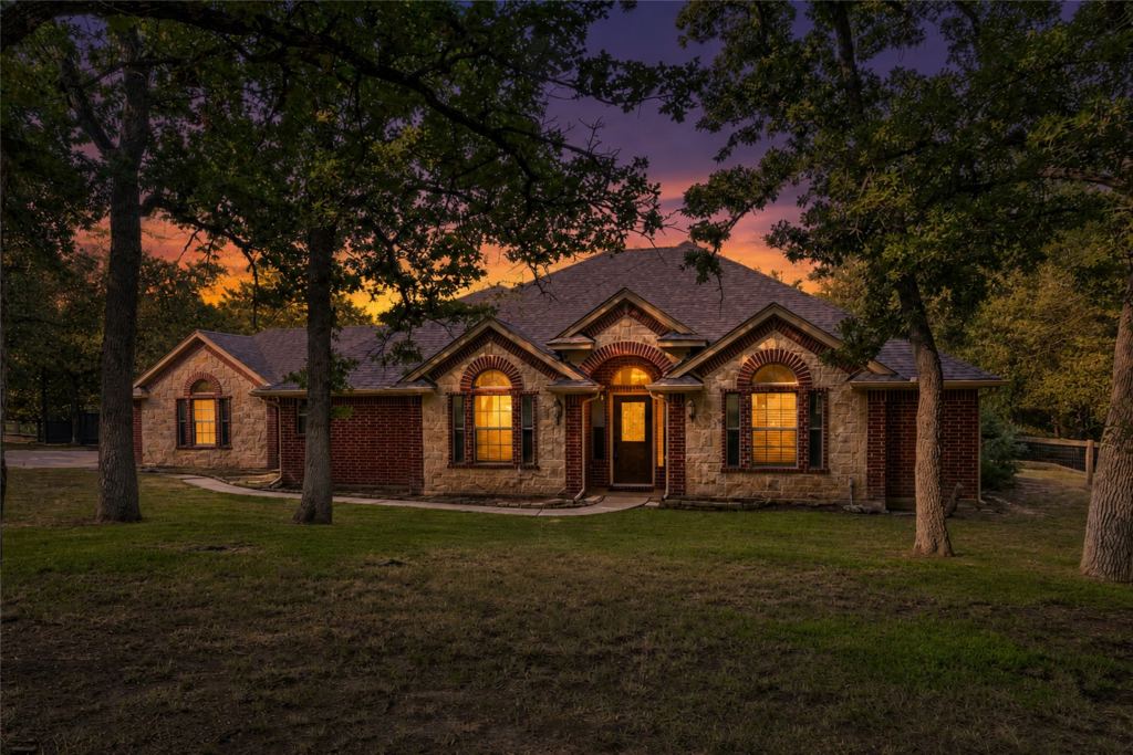 349 Sandpiper Drive, Weatherford, TX 76088 — photo 1