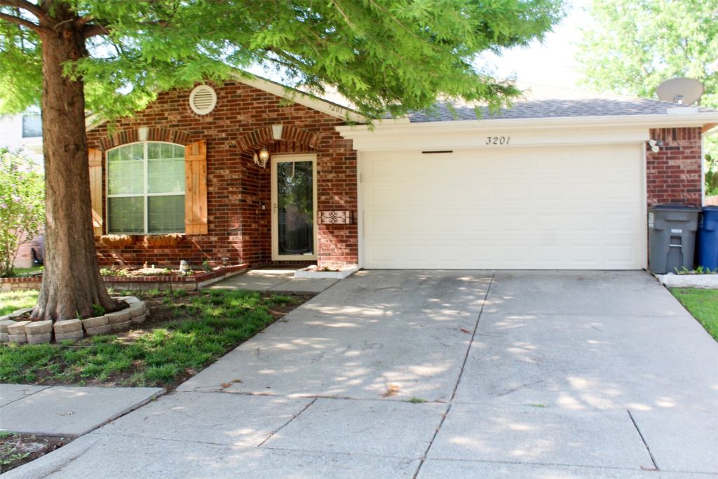 3201 Kingsbrook Drive, Wylie, TX 75098 — photo 1