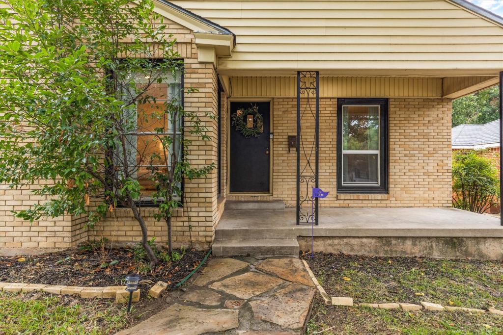 3417 Westcliff Road S, Fort Worth, TX 76109 — photo 1