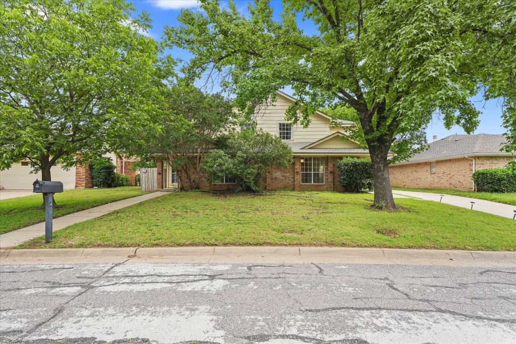 4005 Ridgebrook Drive, Arlington, TX 76015 — photo 1