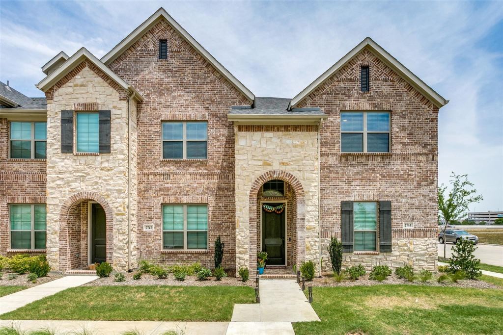2744 Parkview Place, Lewisville, TX 75067 — photo 1