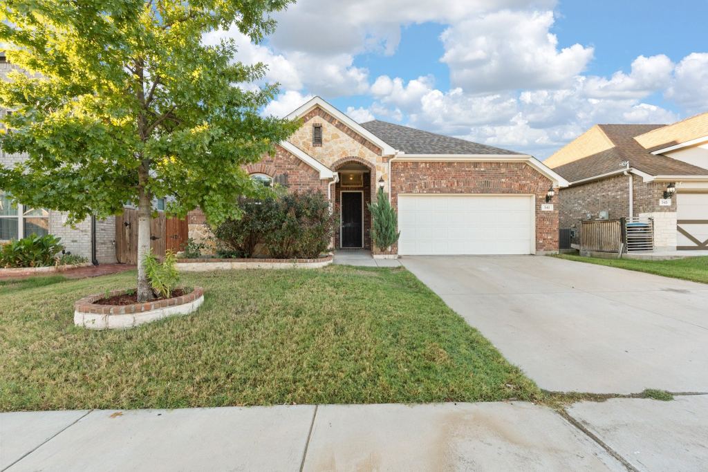 541 White Bud Lane, Fort Worth, TX 76131 — photo 1