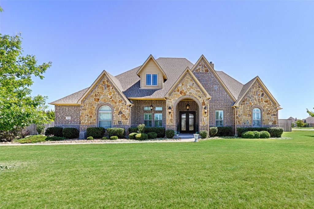 3841 Karen Road, Midlothian, TX 76065 — photo 1