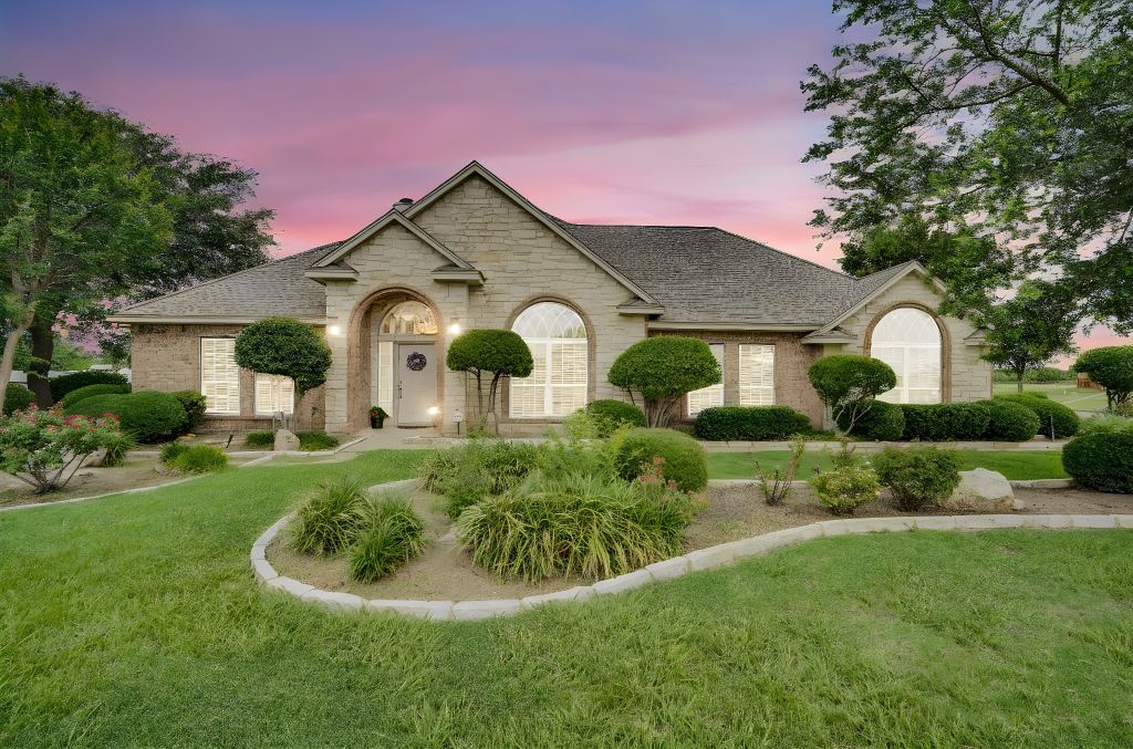 7810 Mavis Avenue, Waxahachie, TX 75167 — photo 1