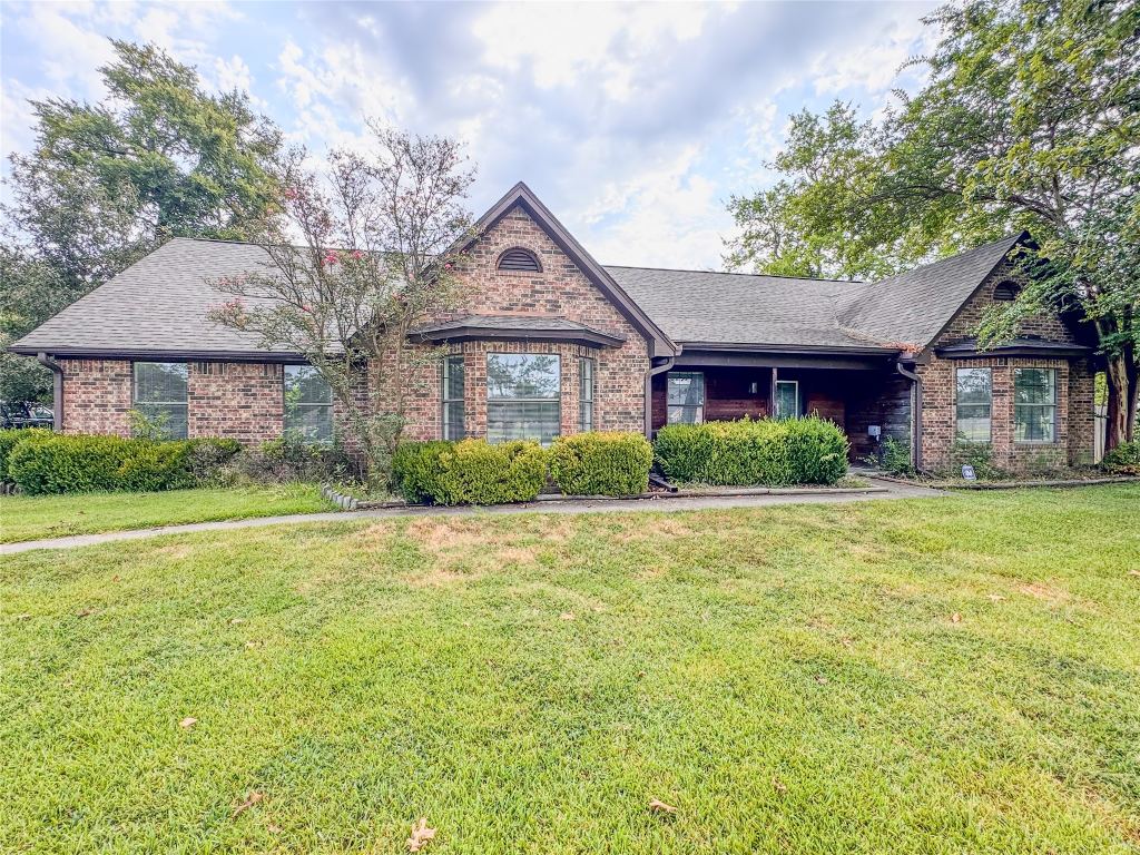 204 Briarwood Street, Sulphur Springs, TX 75482 — photo 1