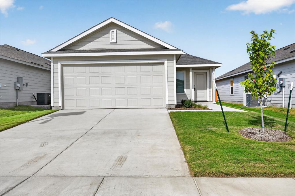 5330 Cinnamon Lane, Princeton, TX 75407 — photo 1