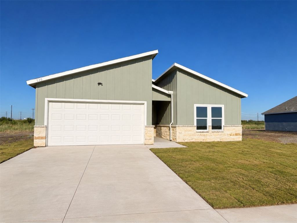 340 Mercy Street, Greenville, TX 75401 — photo 1