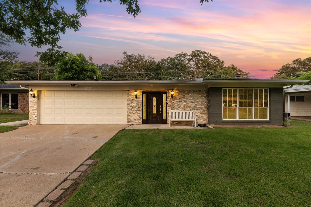 2010 William Brewster Street, Irving, TX 75061 — photo 1