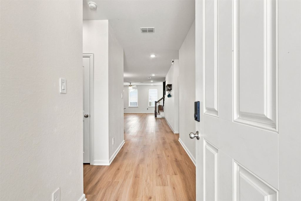 8240 Catclaw Prairie, Godley, TX 76044 — photo 1