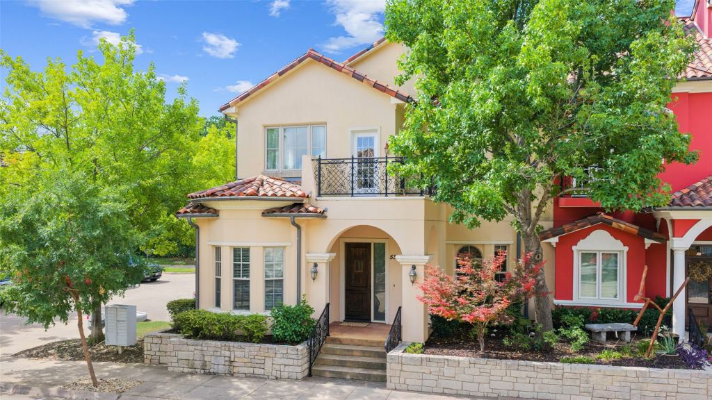 53 Piazza Lane 110