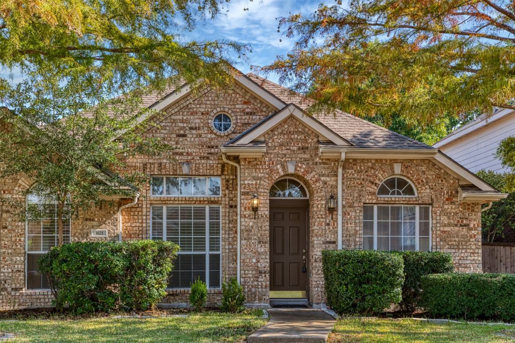 1621 Oak Brook Lane, Allen, TX 75002 — photo 1