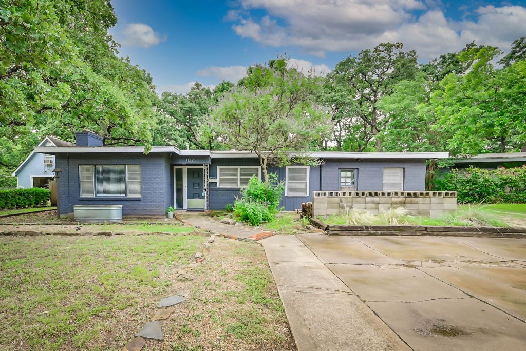 1122 W Park Row Drive, Arlington, TX 76013 — photo 1