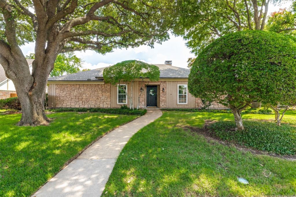 2212 Kirby Drive