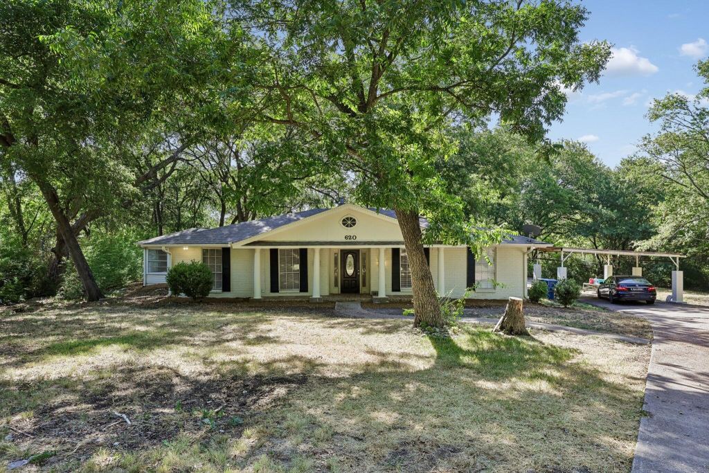 620 Spinner Road, DeSoto, TX 75115 — photo 1