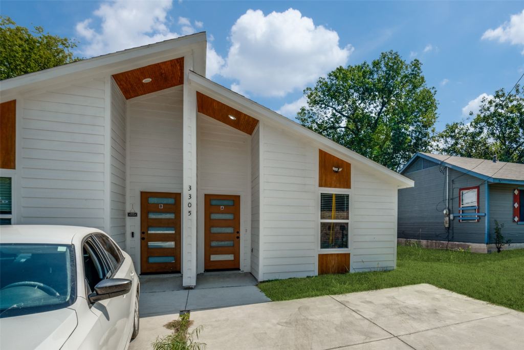 3305 Mineola Street A, Greenville, TX 75401 — photo 1