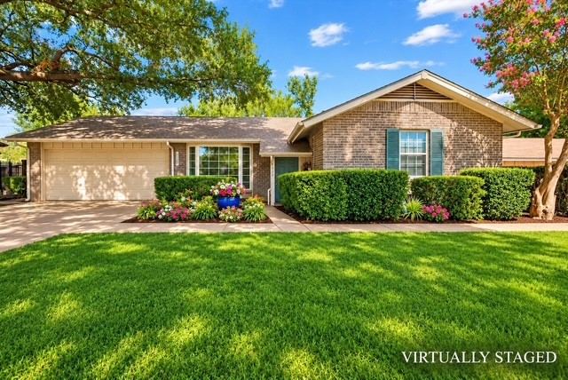 1228 Farnham Court E, Irving, TX 75062 — photo 1
