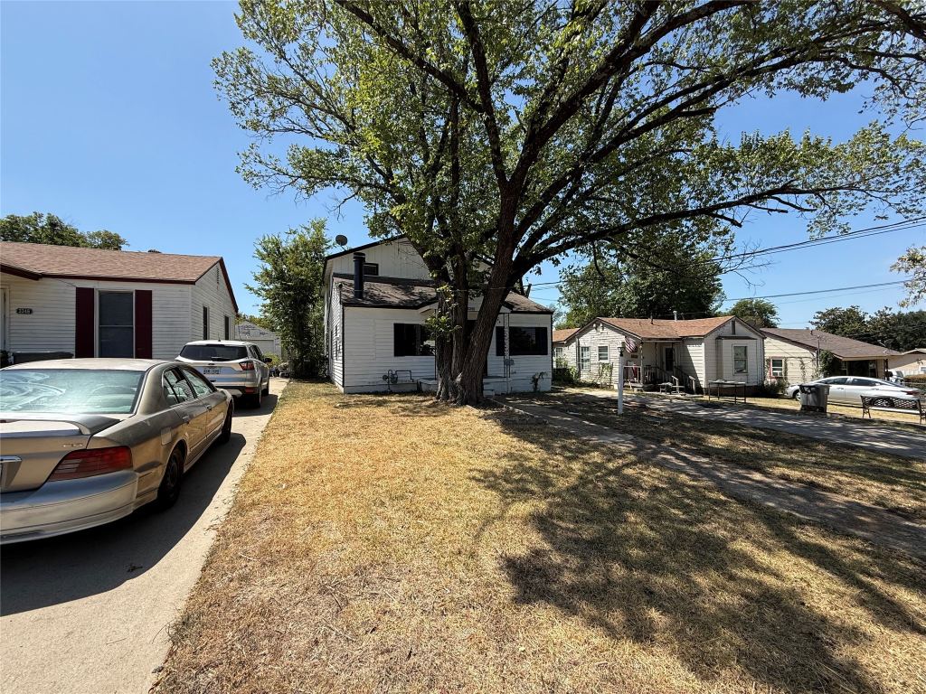 3350 Grafton Avenue, Dallas, TX 75211 — photo 1