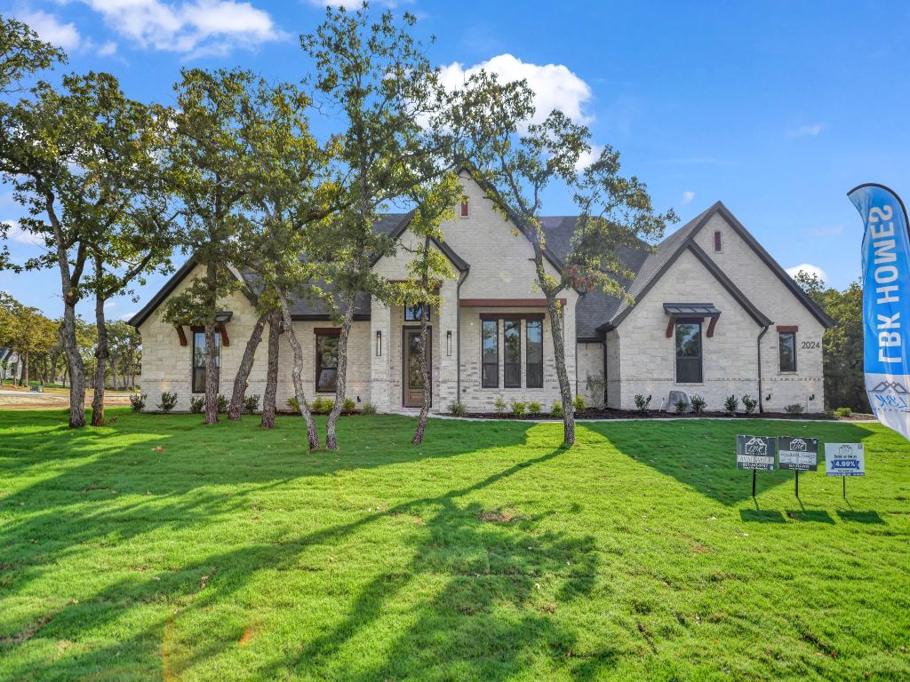 2024 Forest Bridge Drive, Azle, TX 76020 — photo 1
