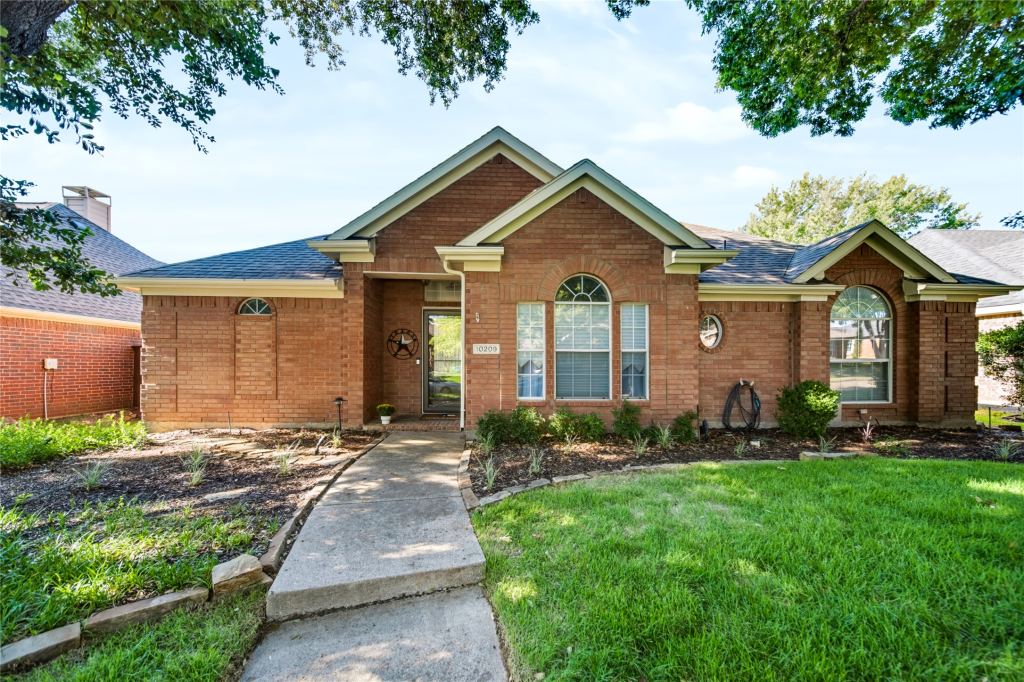10209 Forrest Drive, Frisco, TX 75035 — photo 1