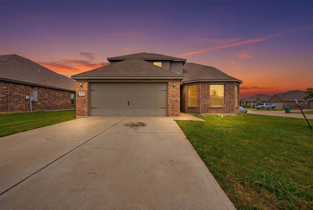 1000 Tumbleweed Trail, Crowley, TX 76036 — photo 1
