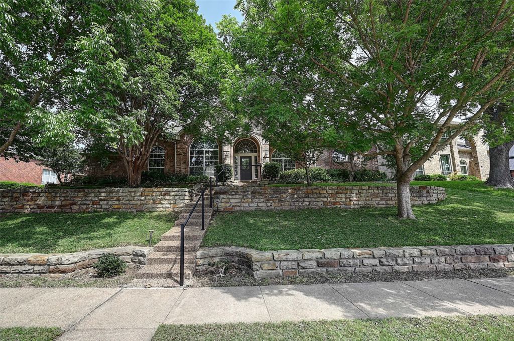 6608 Barclay Lane, Garland, TX 75044 — photo 1