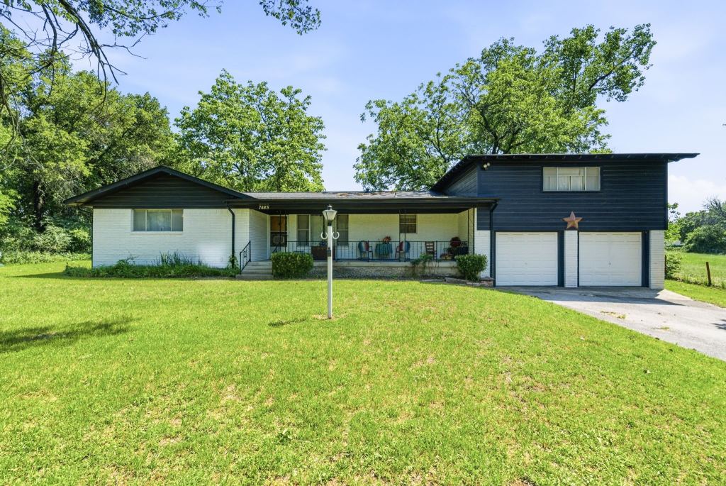 7485 Portwood Road, Azle, TX 76020 — photo 1