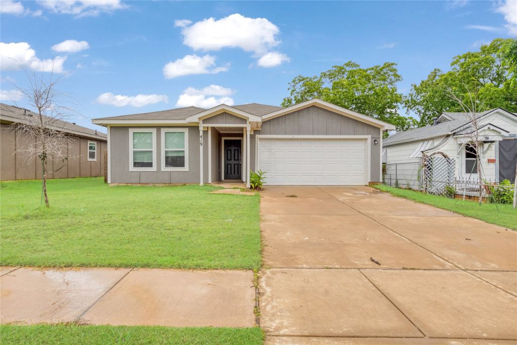 419 E Hull Street, Denison, TX 75021 — photo 1