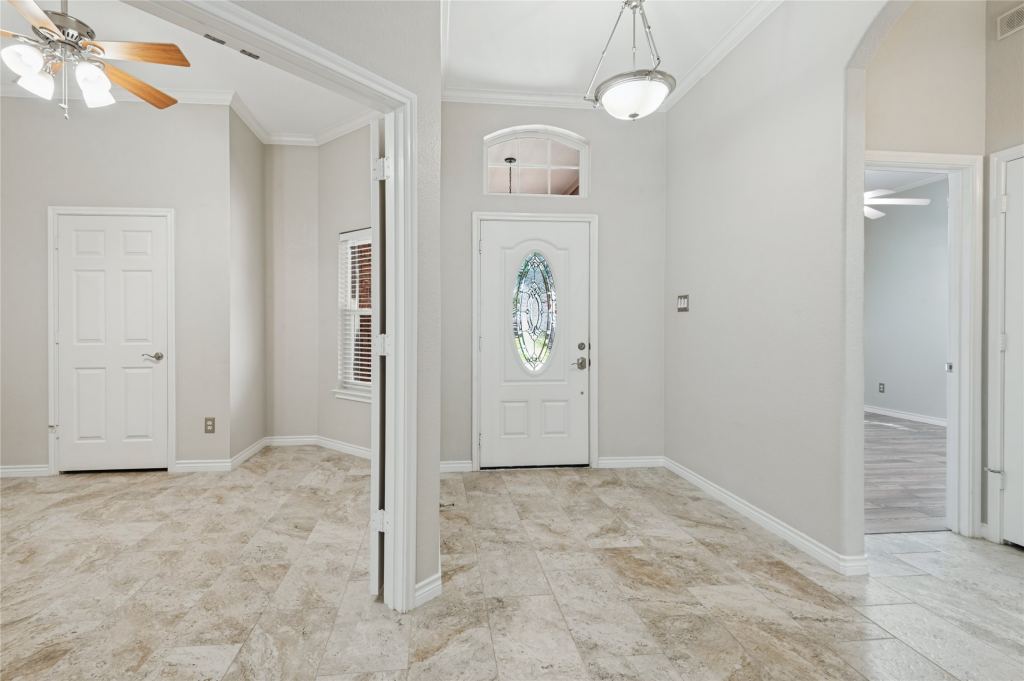 5816 Windy Meadow Lane, Grand Prairie, TX 75052 — photo 1