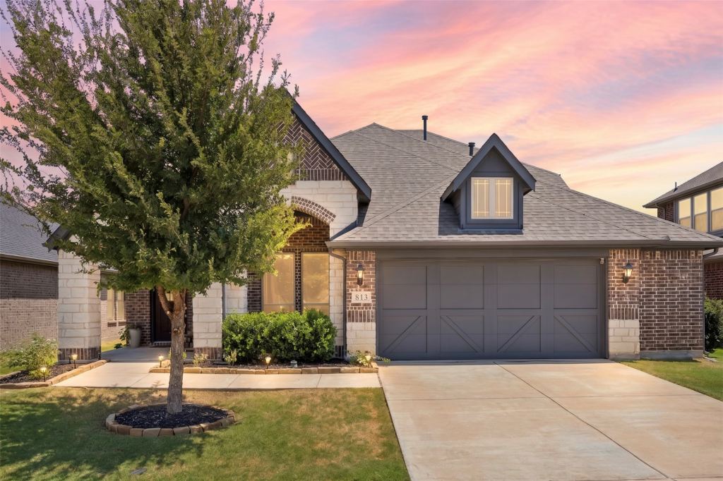 813 Lake Cove Drive, Little Elm, TX 75068 — photo 1