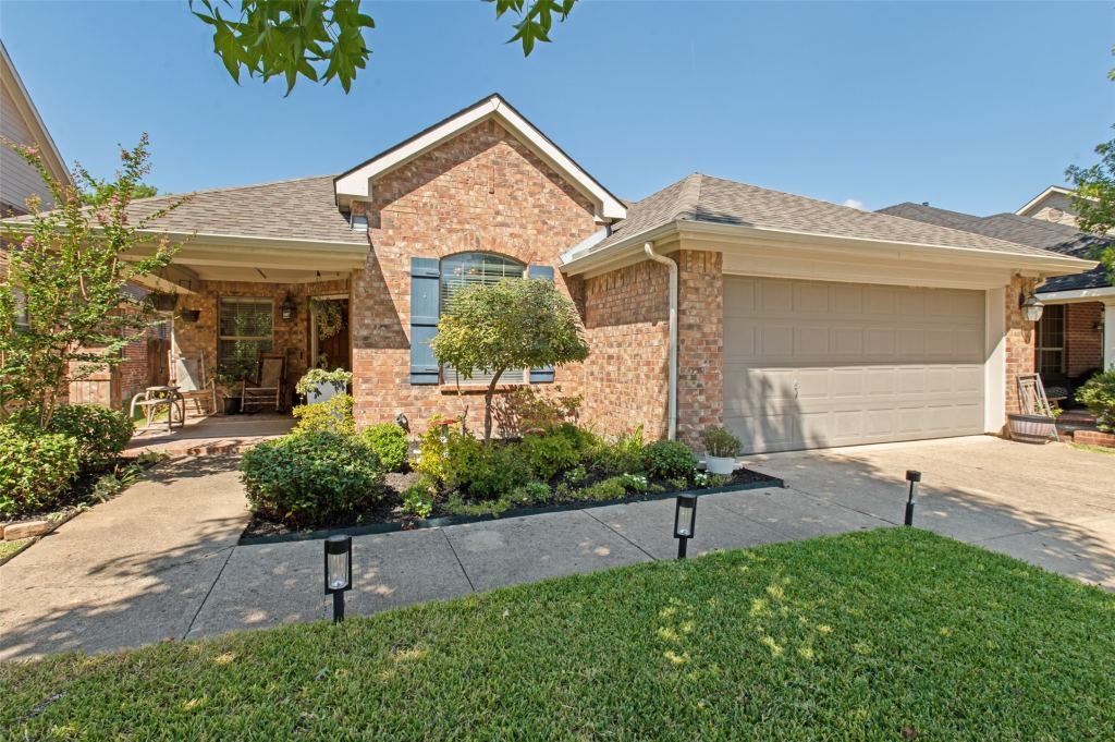2944 Vacherie Lane