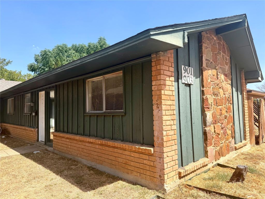 901 Redbird Drive, Irving, TX 75061 — photo 1