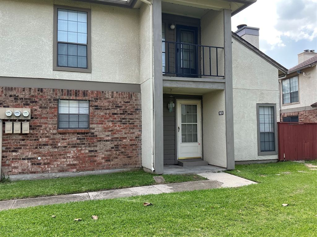 923 Turtle Lake Boulevard, Irving, TX 75060 — photo 1