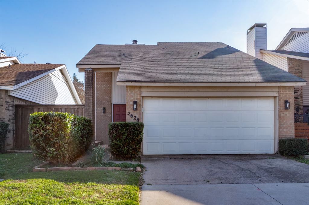 2628 Via Los Altos, Carrollton, TX 75006 — photo 1