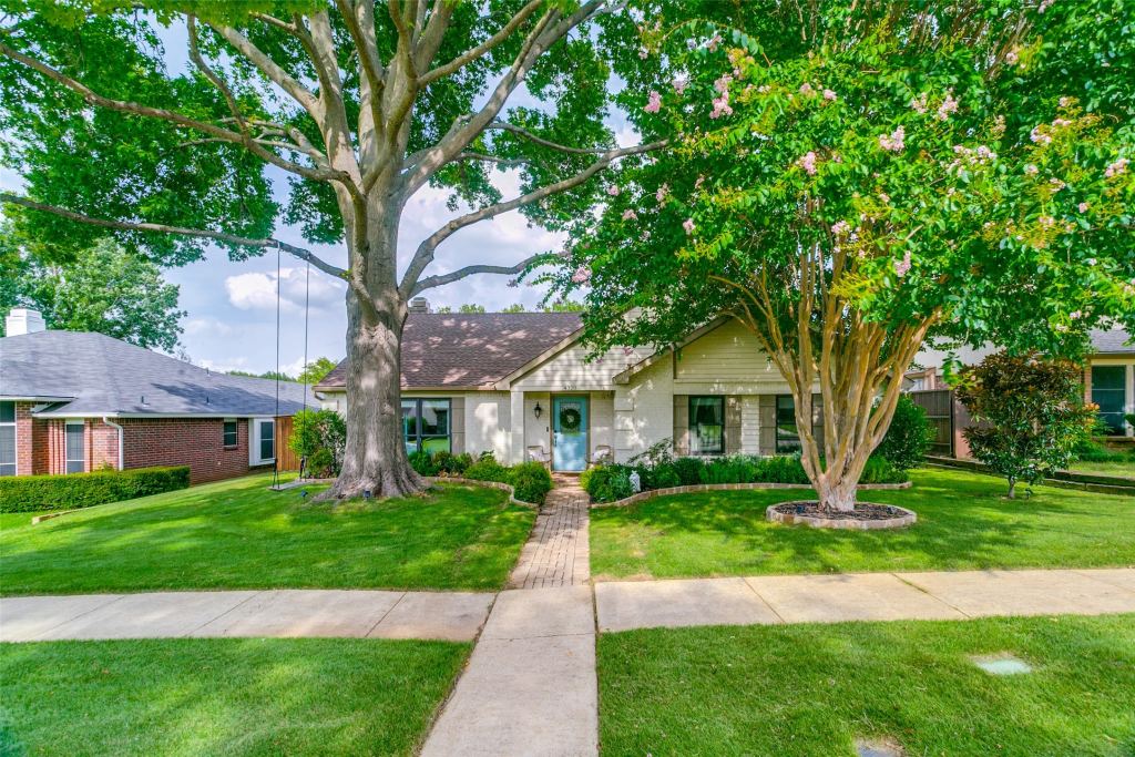 4320 Hillshire Court, Flower Mound, TX 75028 — photo 1