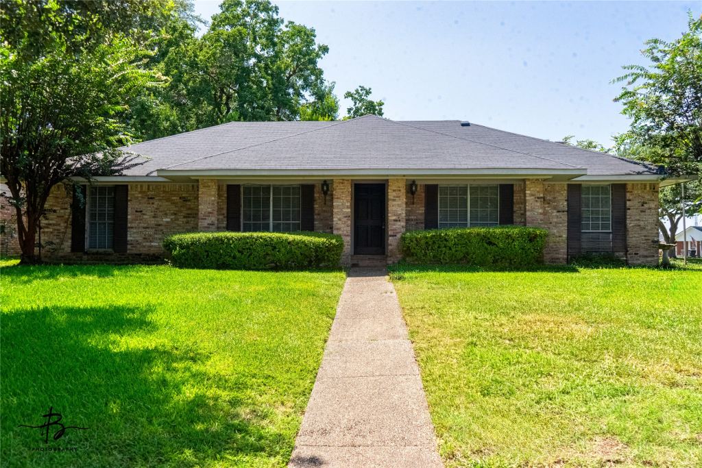 2408 Tilman Circle