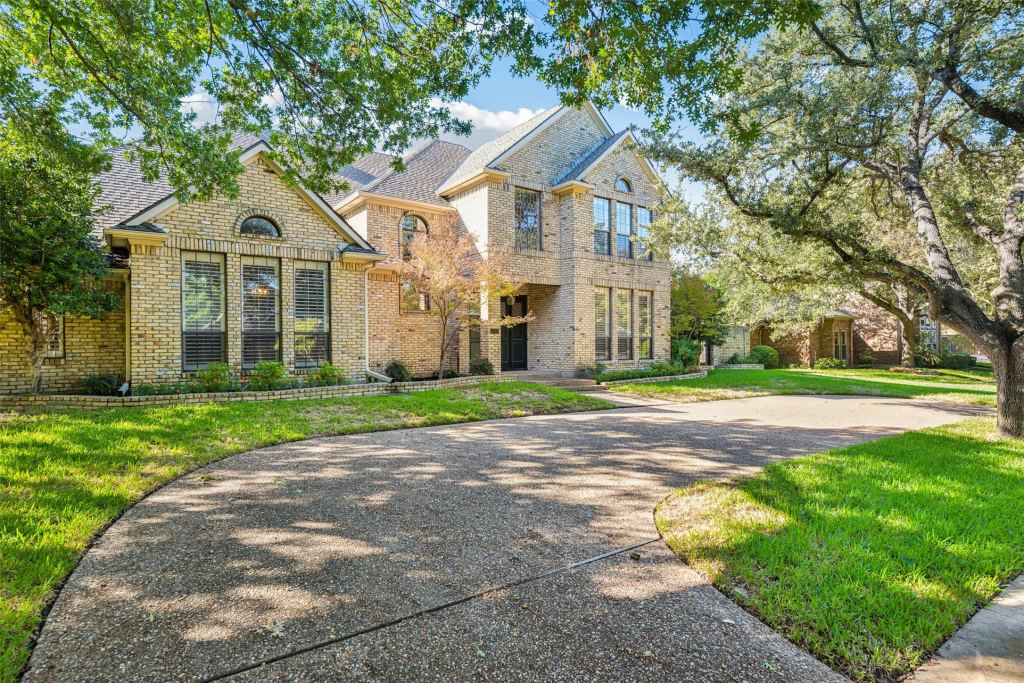 5806 London Lane