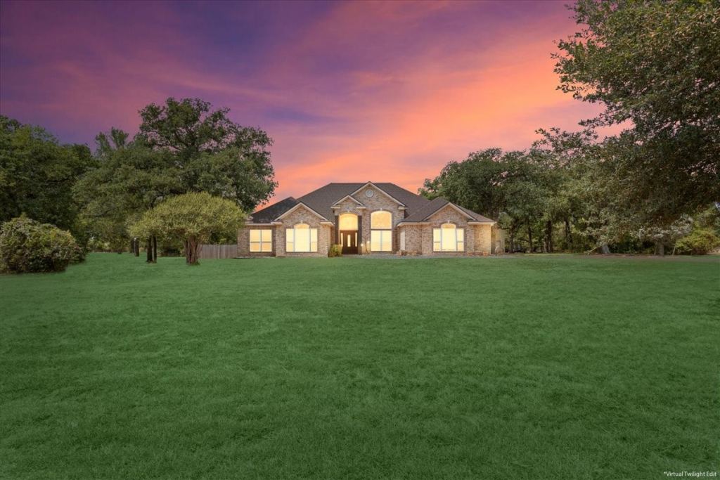 111 Spring Creek Street, Waco, TX 76705 — photo 1